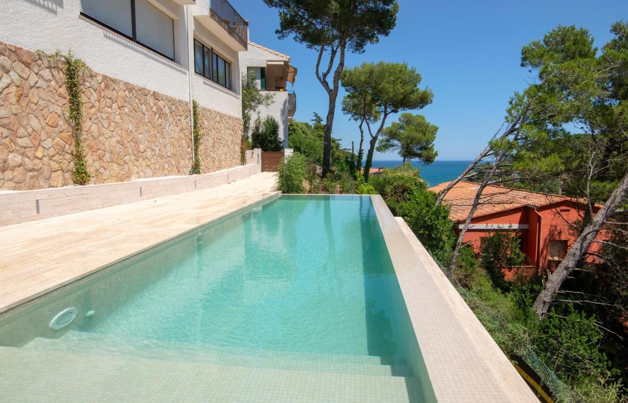 La Vie En Rouge Sa Riera Duplex, Private Parking Begur Exterior foto