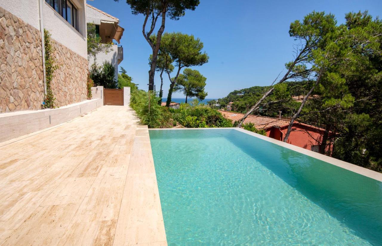 La Vie En Rouge Sa Riera Duplex, Private Parking Begur Exterior foto
